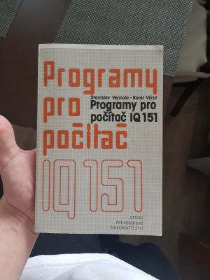 Učebnice pro počítač IQ151
